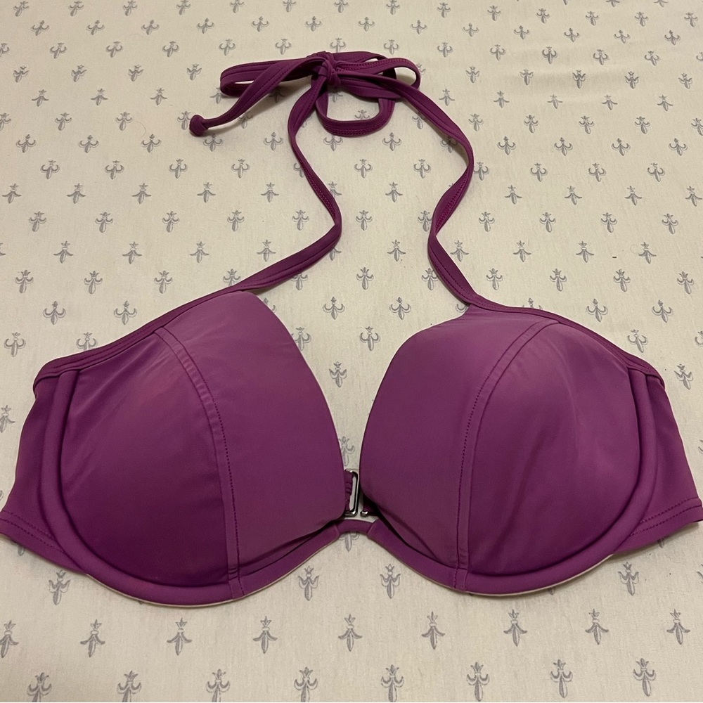 Victoria’s Secret pushup bikini top (34DD)